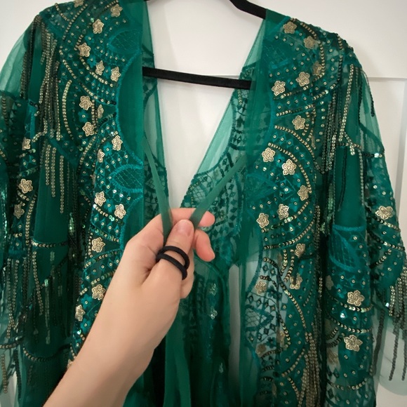 Emerald Tulle and Sequin Boho-Style Gown - Perfect for Maternity Photo Shoot - Picture 7 of 9